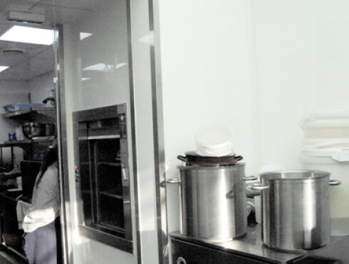 Simplifions l'hygiène de vos murs de cuisine professionnelle 